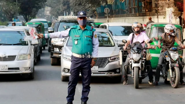 জাইকার টাকা জলে গেল, ট্রাফিক ব্যবস্থা এখনো অচল