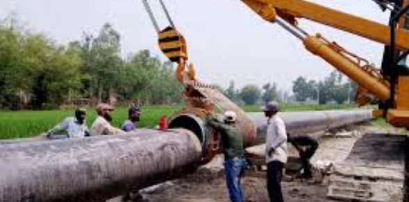 চট্টগ্রাম থেকে পাইপলাইনে তেল আসবে ঢাকায়