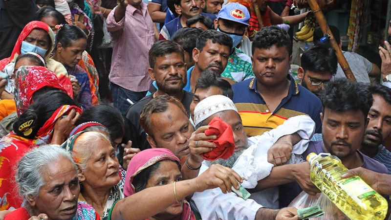 বাংলাদেশে অভ্যুত্থান-পরবর্তী অর্থনীতি: বৈষম্য ও মূল্যস্ফীতির ফাঁদে জনগণ