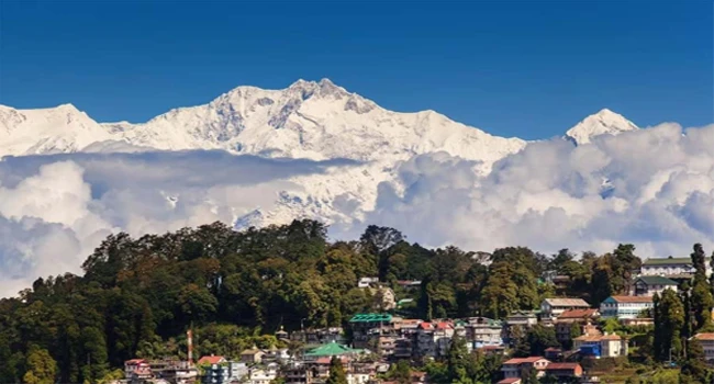 এবার দার্জিলিঙের হোটেলে বাংলাদেশি পর্যটকদের থাকতে না দেওয়ার সিদ্ধান্ত ব্যবসায়ী সমিতির