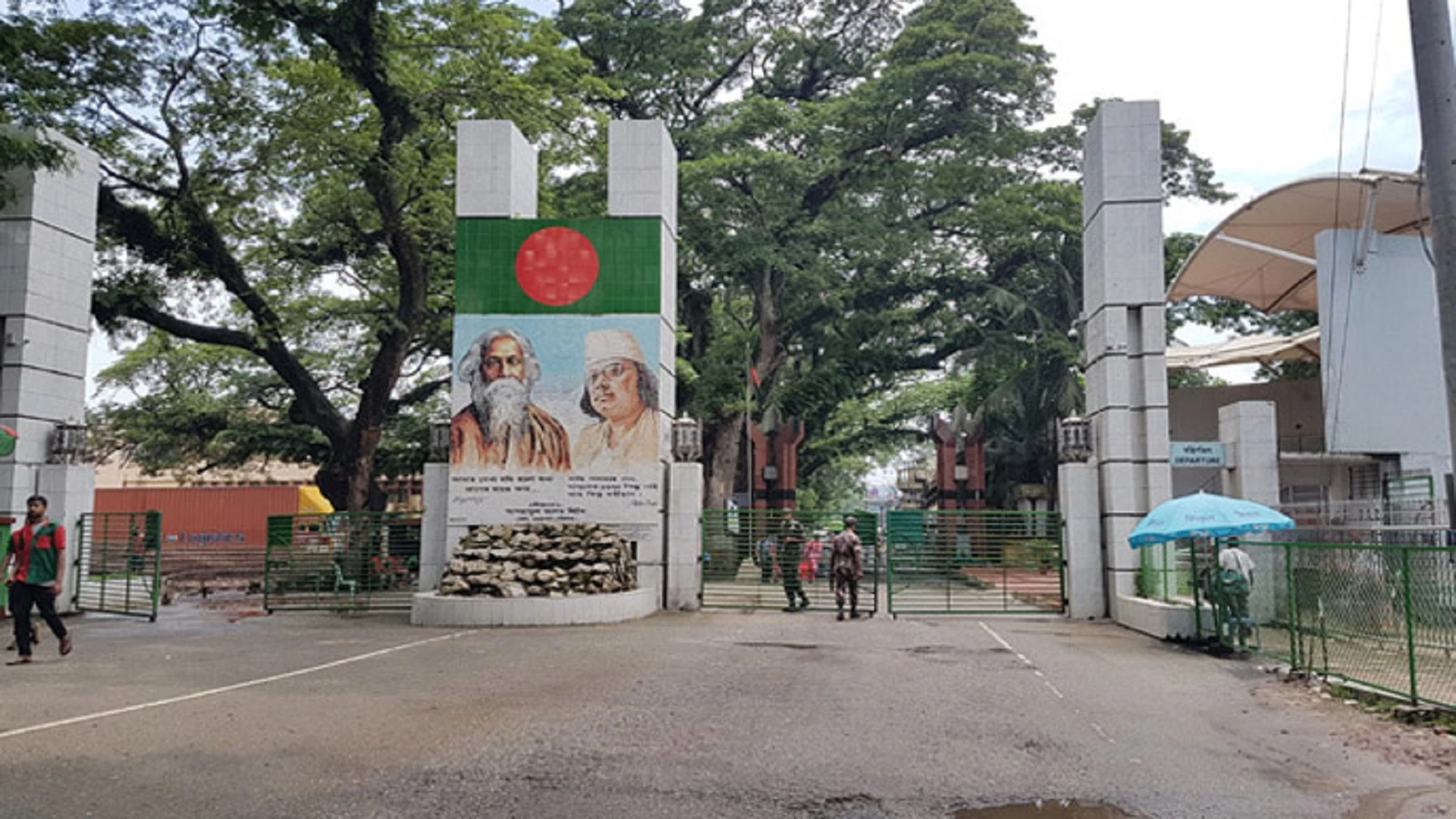 বেনাপোল বন্দরের মধ্য দিয়ে বাণিজ্য ঘাটতি প্রায় ৭৬ হাজার মেট্রিক টন