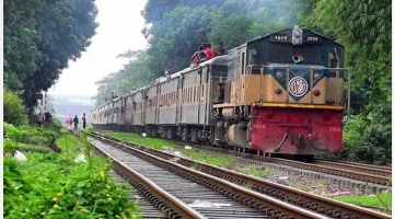 ৯ ঘণ্টা পর সিলেটের সঙ্গে সারাদেশের রেল যোগাযোগ চালু