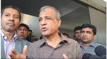 বাজার অস্থিতিশীলকারীদের বিরুদ্ধে কঠোর হুঁশিয়ারি স্বরাষ্ট্র উপদেষ্টার